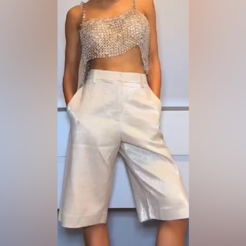 NWOT Gold and rhine·stones mesh top, excellent condition. Measurements 3rd pic.